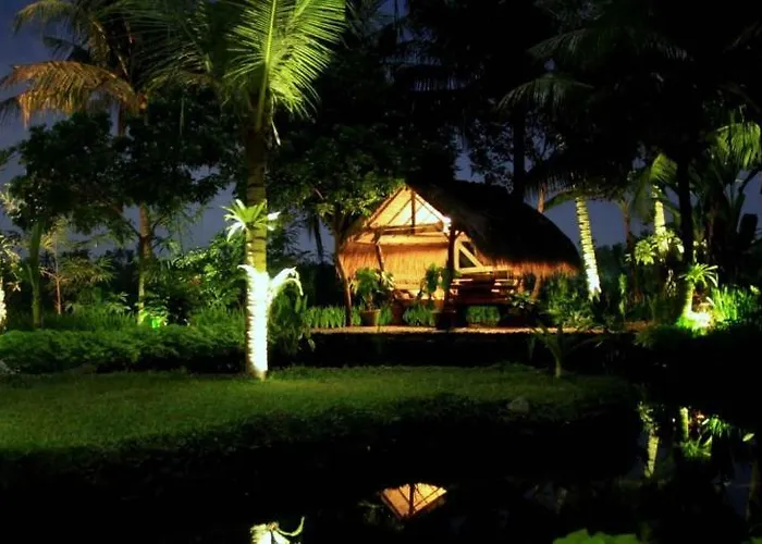 Omah Apik Hotel 4*