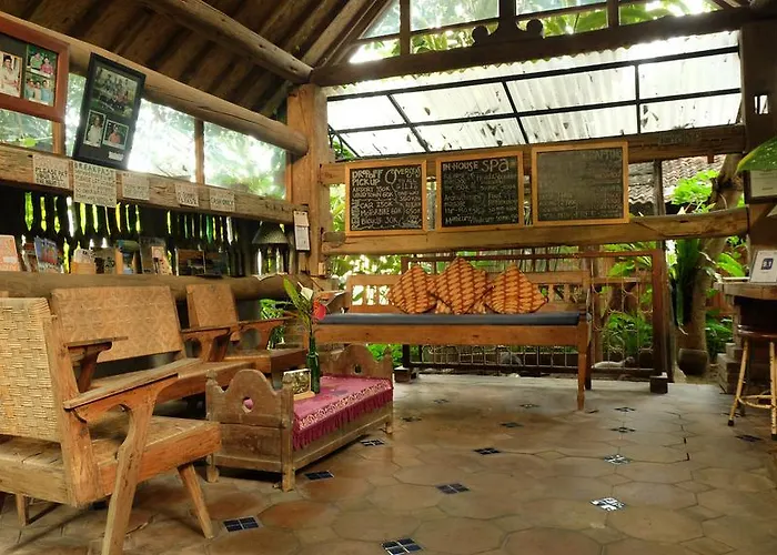 Omah Apik Hotel