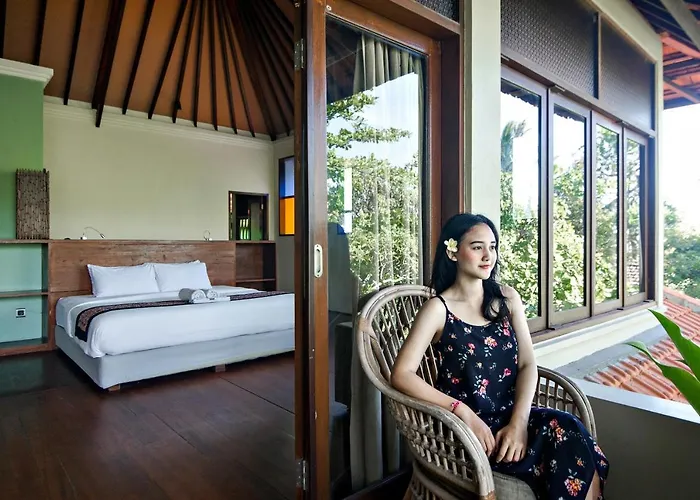 Omah Apik Hotel 4*