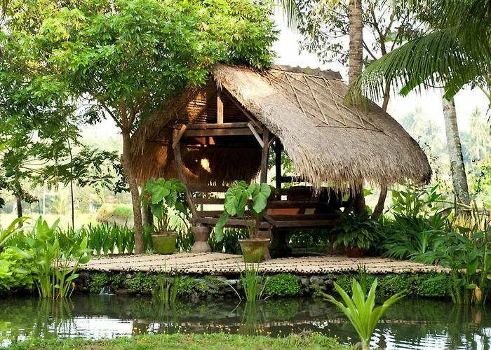 Omah Apik Hotel 4*
